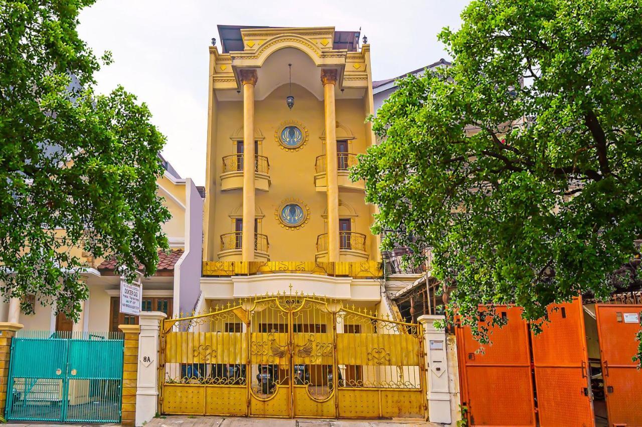 Oyo 92687 Alnindo Makaliwe Hotell Jakarta Eksteriør bilde