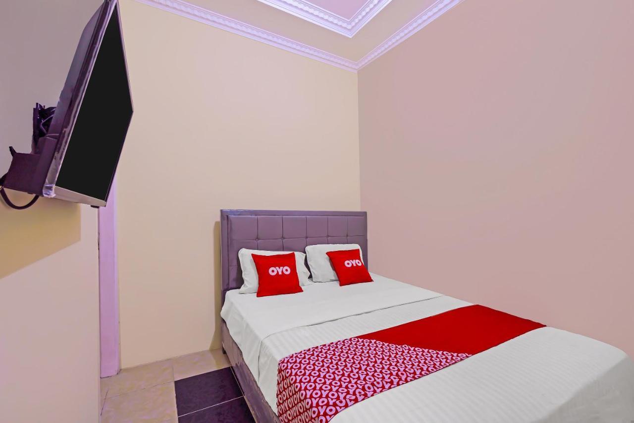 Oyo 92687 Alnindo Makaliwe Hotell Jakarta Eksteriør bilde