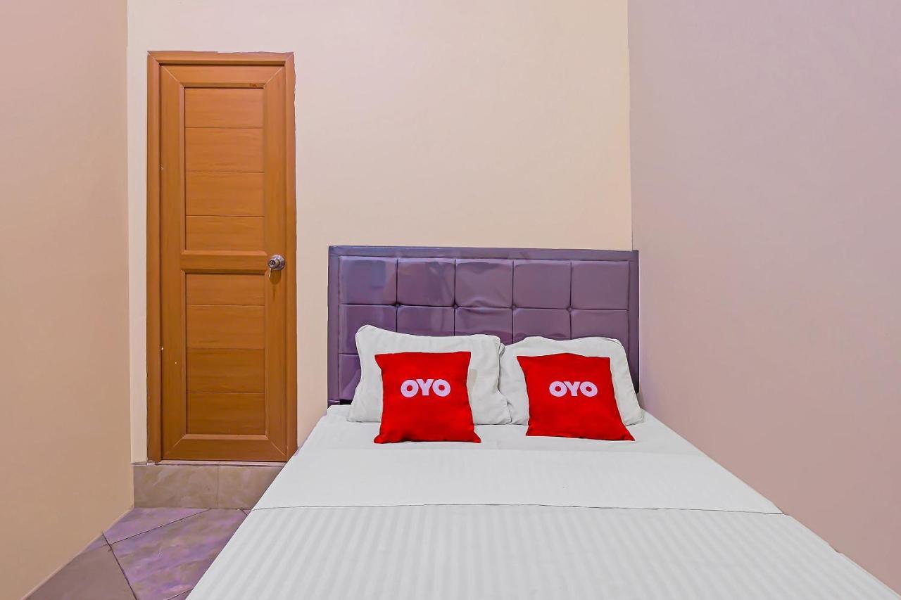 Oyo 92687 Alnindo Makaliwe Hotell Jakarta Eksteriør bilde